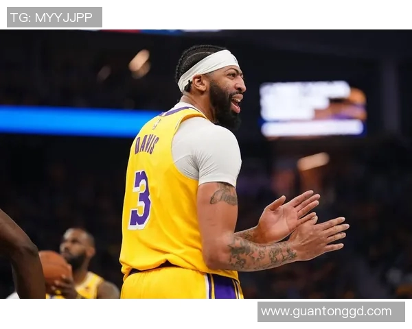 三天之内再交手 湖人客场负于爵士