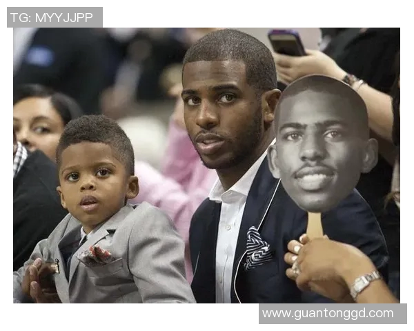 1of1球星卡!安东尼儿子基扬NCAA首秀球鞋已经被制作成球星卡! 1of1球星卡!安东尼儿子基扬NCAA首秀球鞋已经被制作成球星卡!