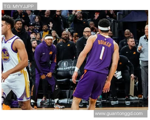 历史首位!太阳晒布克数据:前9场30+7助 命中率504085 历史首位!太阳晒布克数据:前9场30+7助 命中率504085