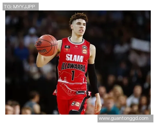 朗佐-鲍尔替补爆发，5抢断创赛季新高