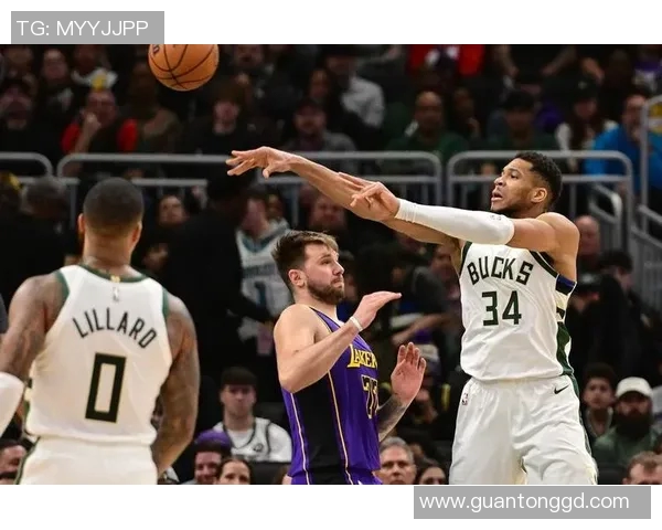 字母哥一人扛不住？湖人差点翻盘，艾顿成摆设，谁才是雄鹿真核心？